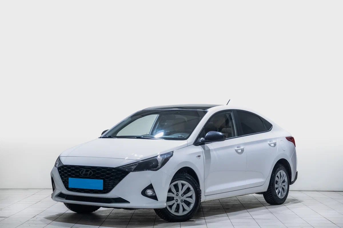 Hyundai Solaris с салона по цене от 1 408 000 рублей