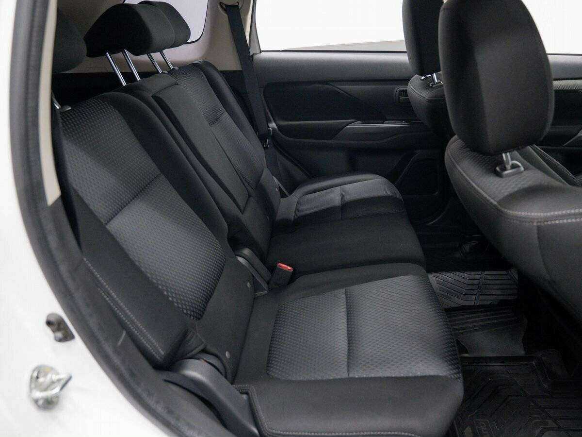 Продажа Б/У Митсубиши Оутлэндер. Фото: #8