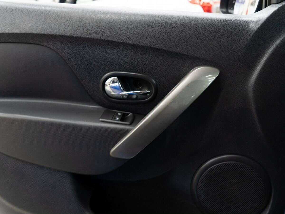 Продажа Б/У Рено Сандеро. Фото: #12