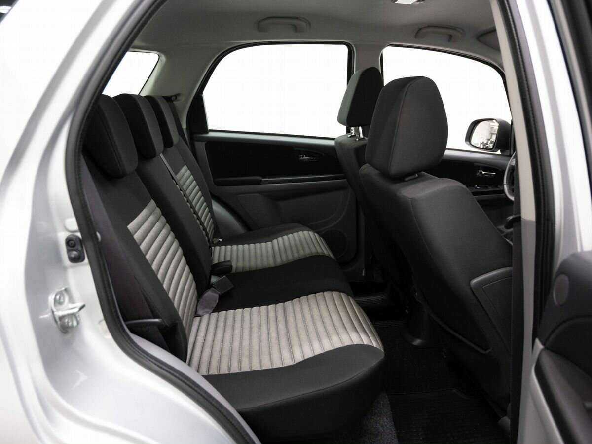 Продажа Б/У Сузуки С-Икс4. Фото: #8