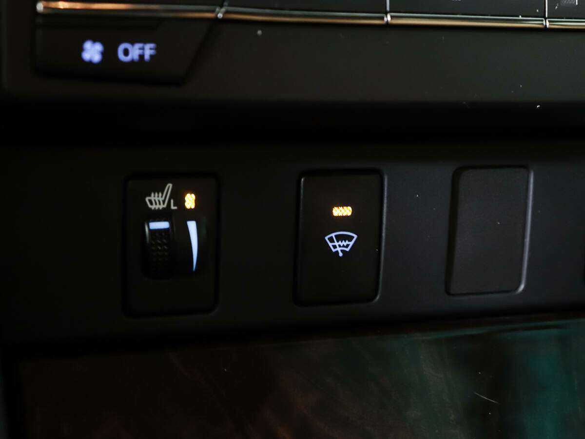 Продажа Б/У Тойота Камри. Фото: #21