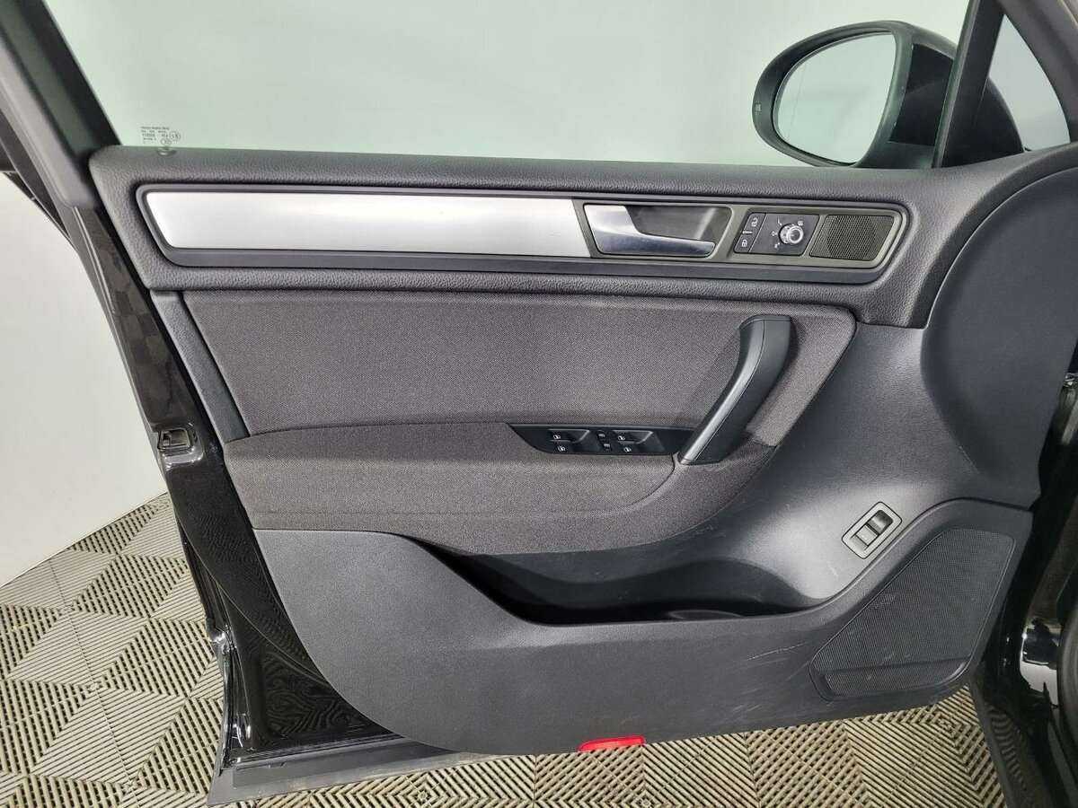 Продажа Б/У Фольксваген Туарег. Фото: #7