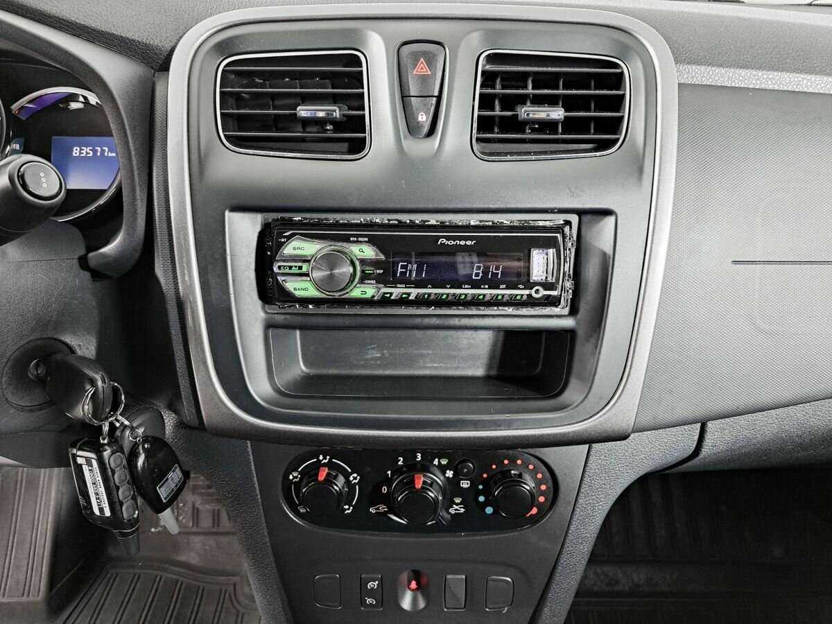 Продажа Б/У Рено Сандеро. Фото: #12