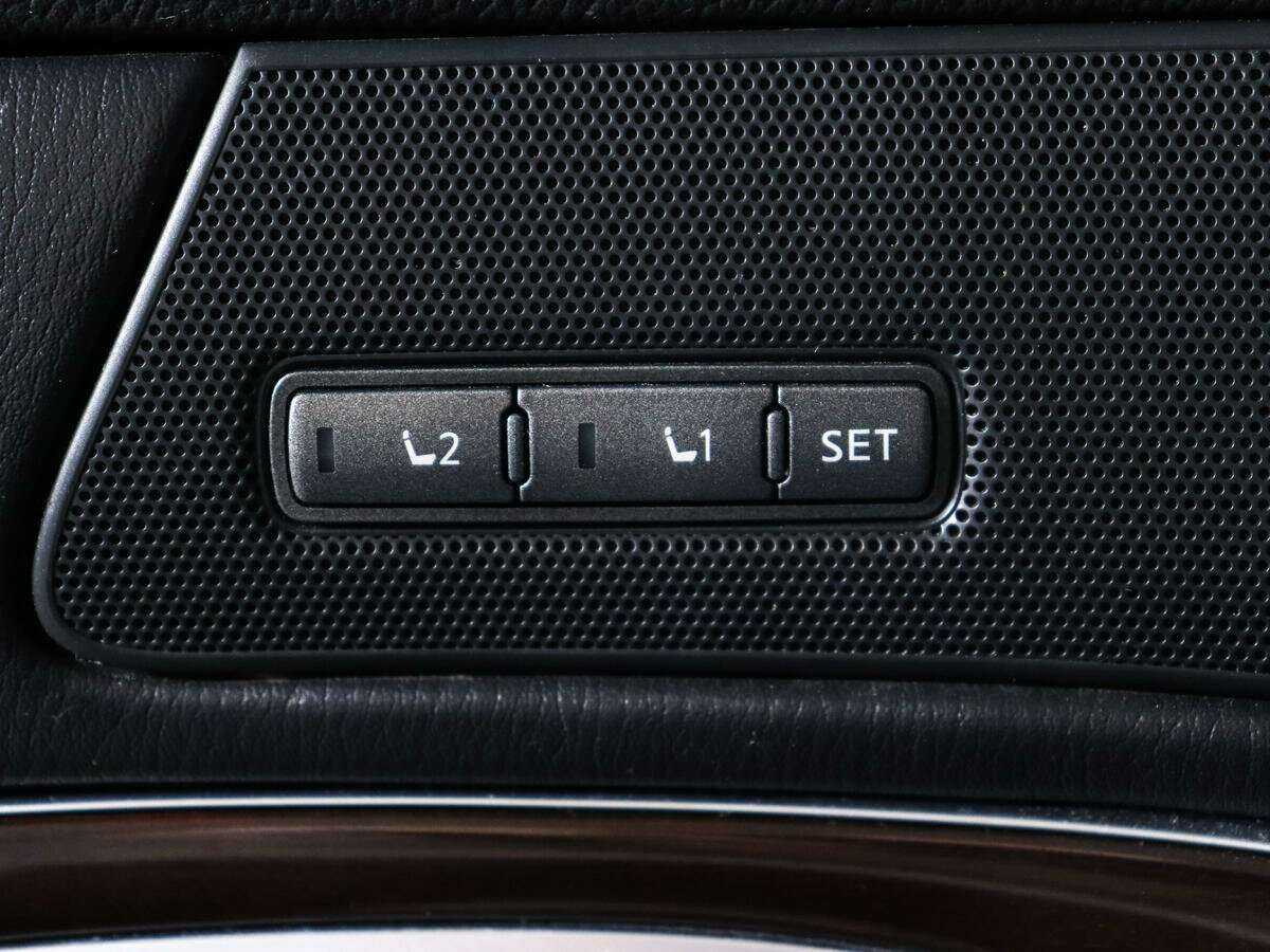 Продажа Б/У Инфинити К70. Фото: #16