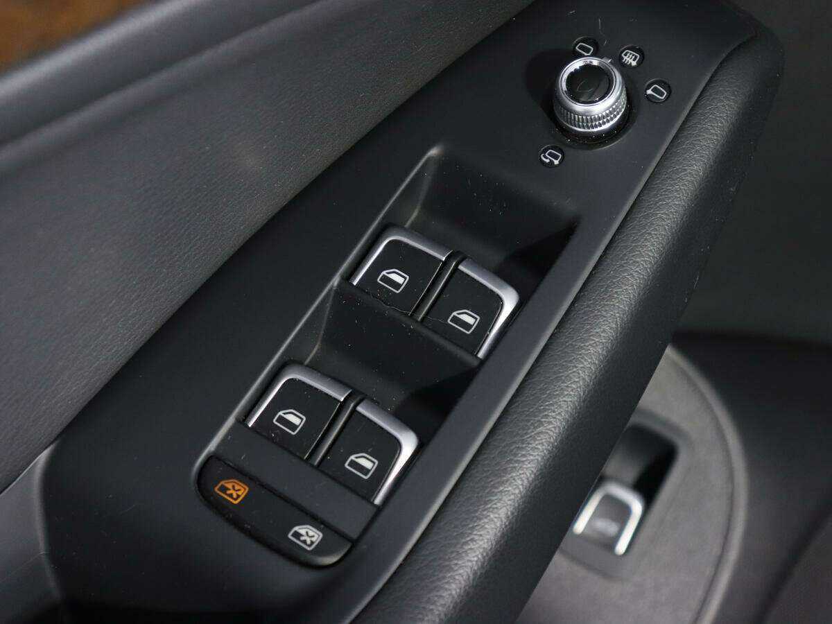 Продажа Б/У Ауди К5. Фото: #17