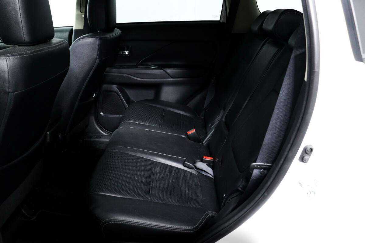 Продажа Б/У Митсубиши Оутлэндер. Фото: #9