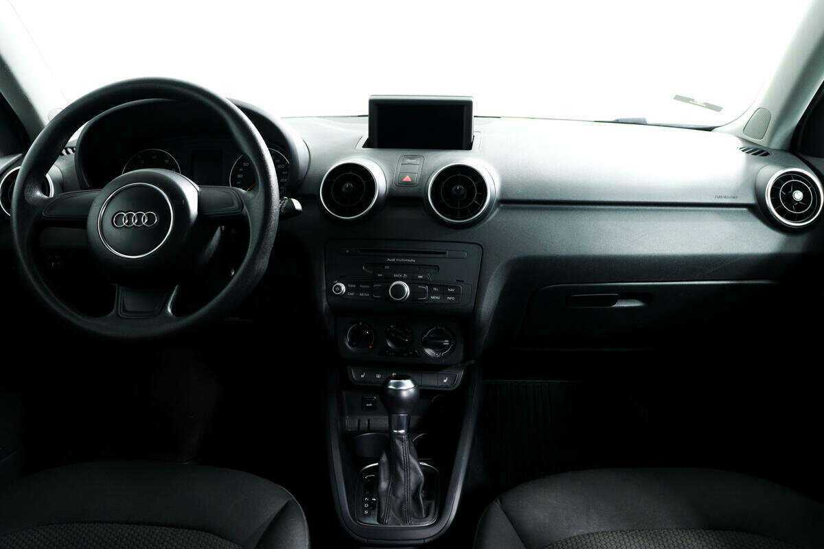 Продажа Б/У Ауди А1. Фото: #10