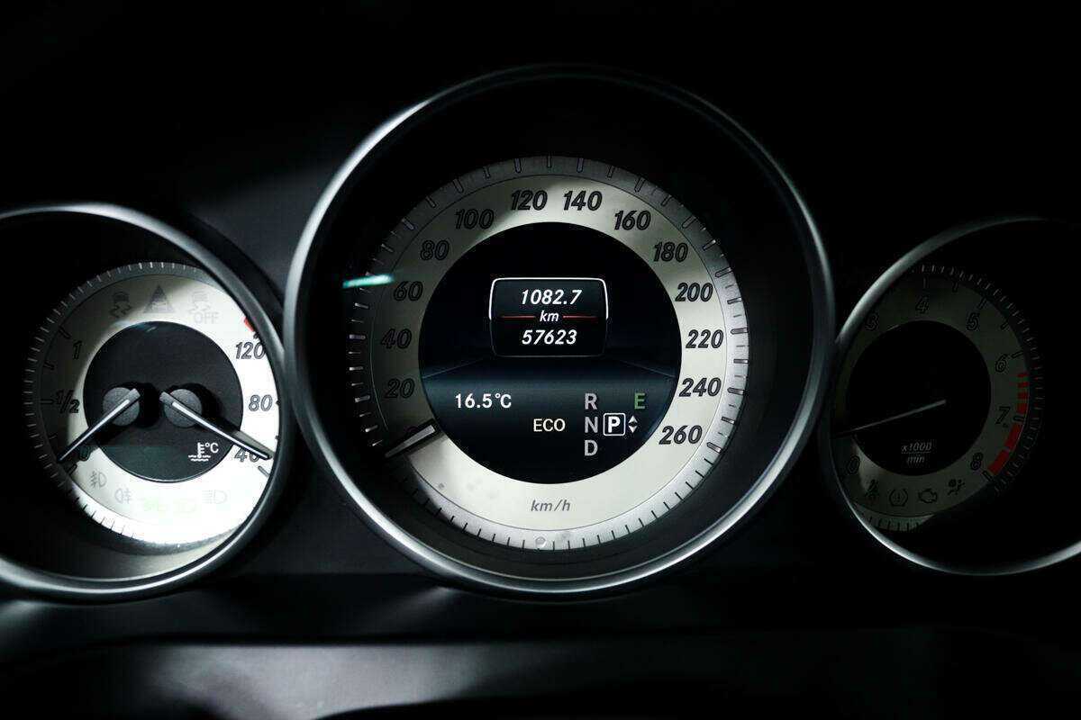 Продажа Б/У Мерседес-Бенц Е-Класс. Фото: #8