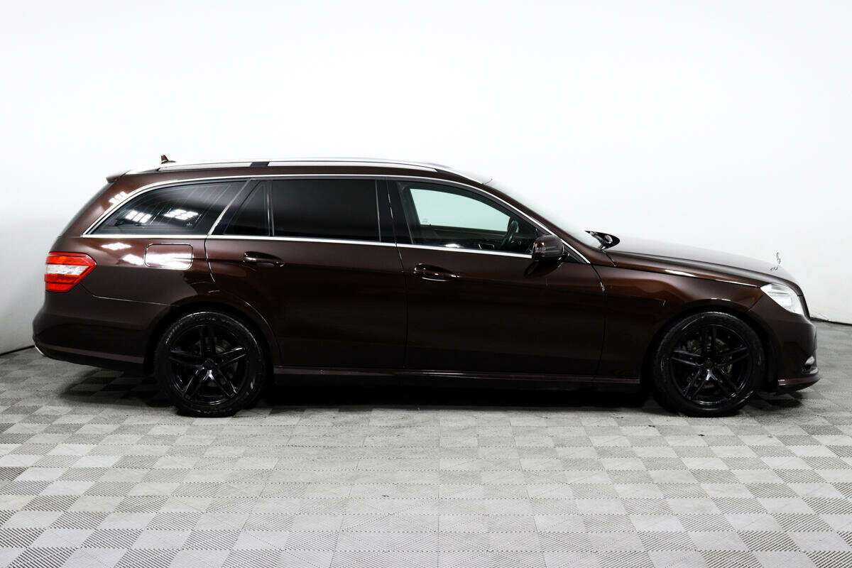 Продажа Б/У Мерседес-Бенц Е-Класс. Фото: #3