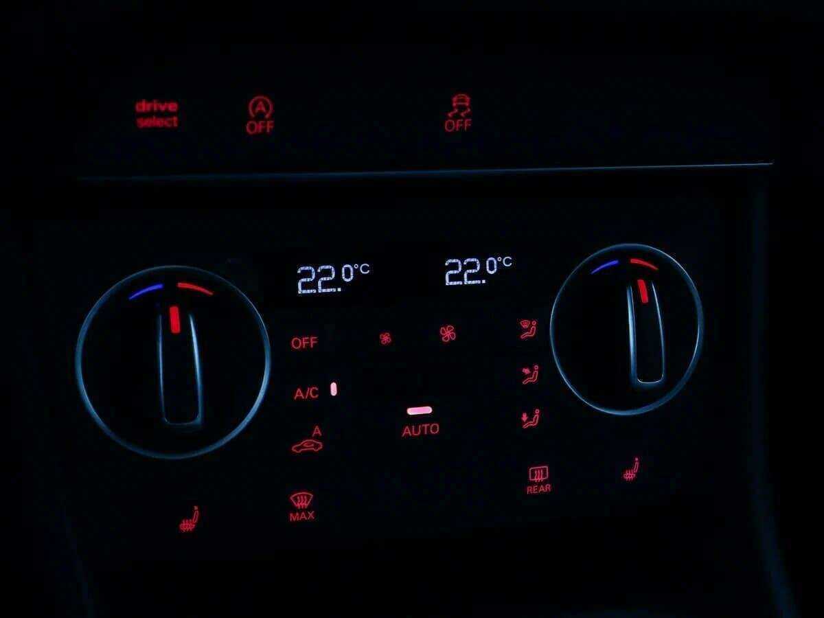 Продажа Б/У Ауди К3. Фото: #19