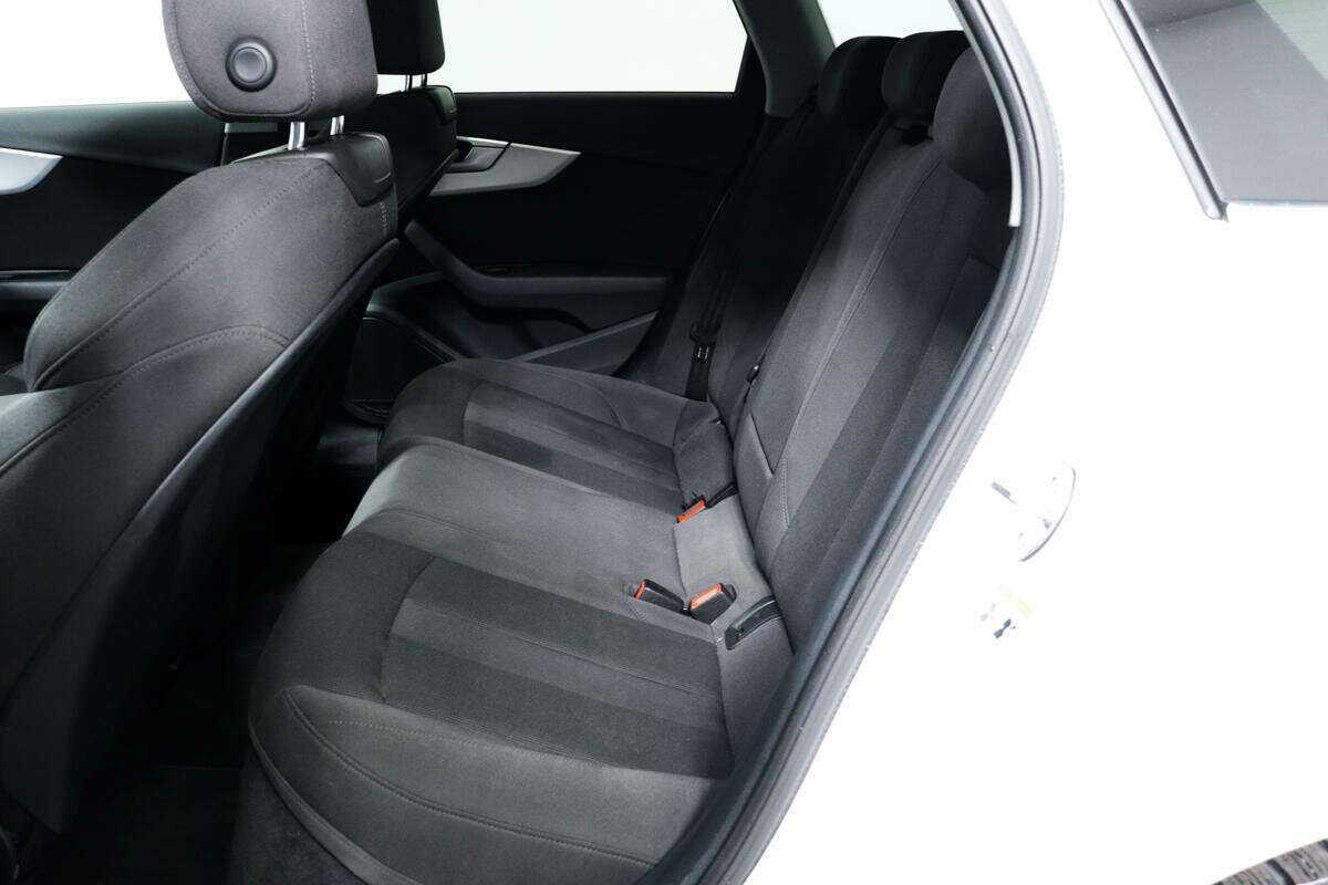 Продажа Б/У Ауди А4. Фото: #11