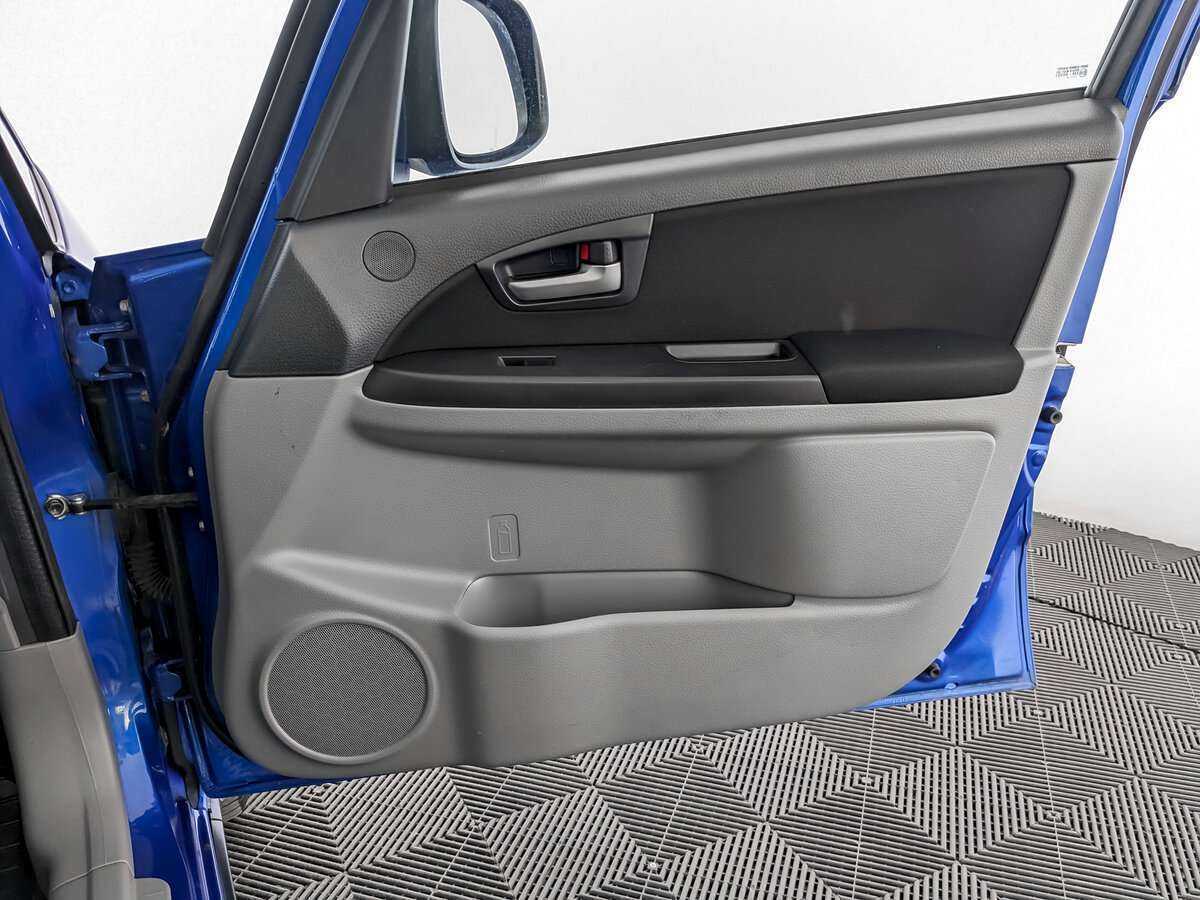 Продажа Б/У Сузуки С-Икс4. Фото: #19