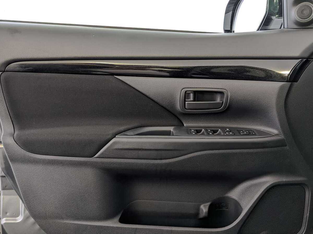 Продажа Б/У Митсубиши Оутлэндер. Фото: #14