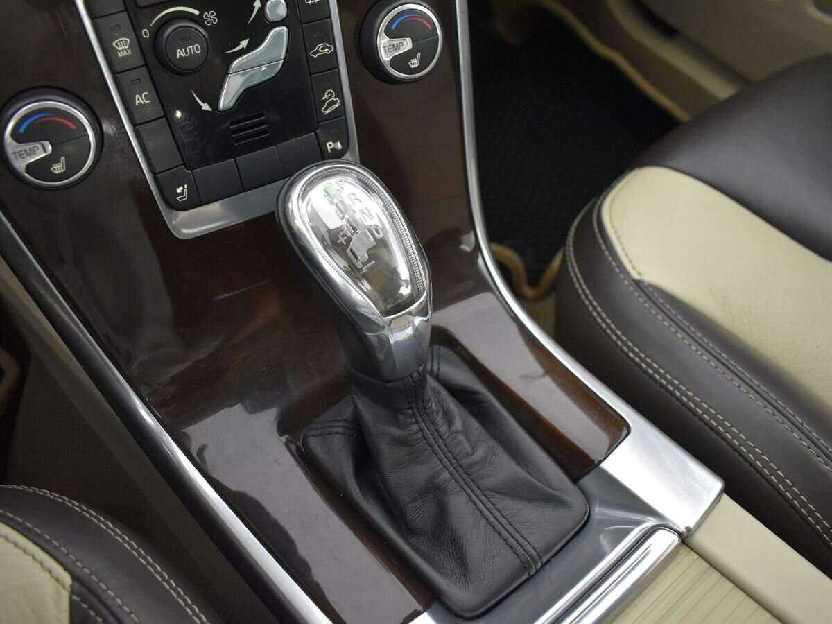 Продажа Б/У Вольво ИксЦ60. Фото: #13