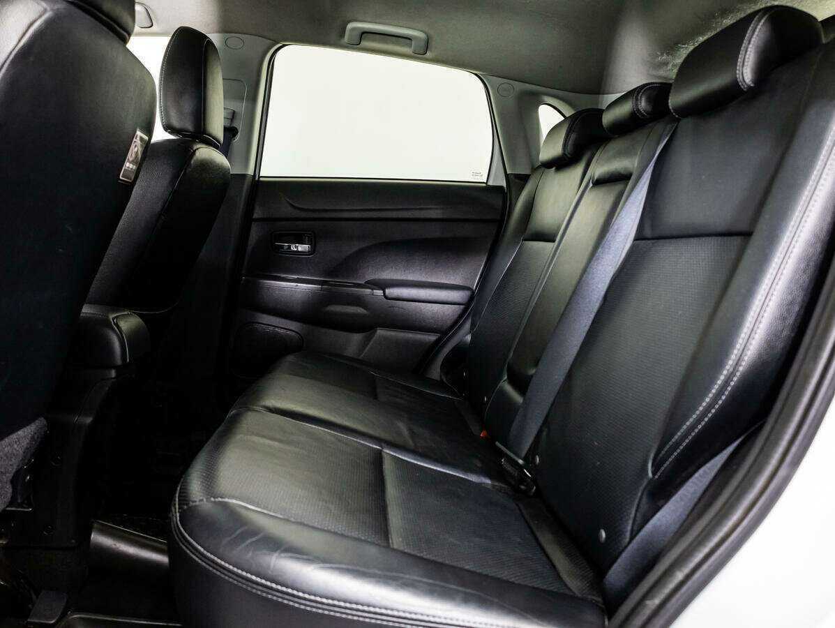 Продажа Б/У Митсубиши АС-Икс. Фото: #9