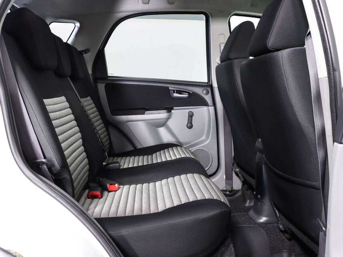 Продажа Б/У Сузуки С-Икс4. Фото: #11