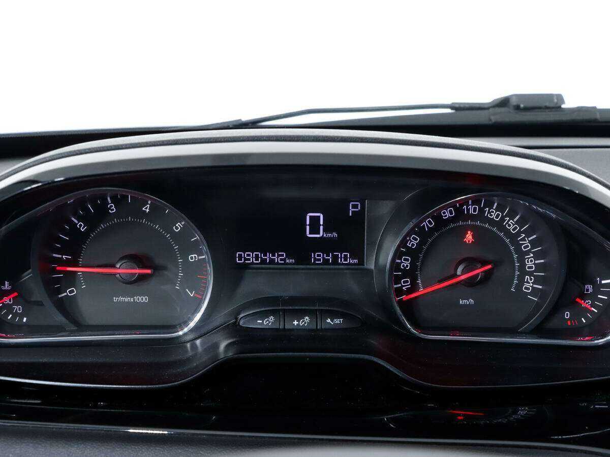 Продажа Б/У Пежо 208. Фото: #16