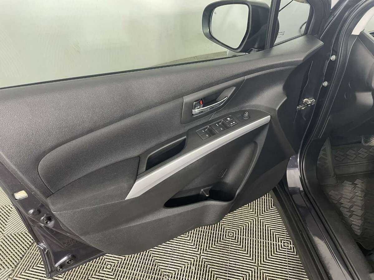 Продажа Б/У Сузуки С-Икс4. Фото: #7