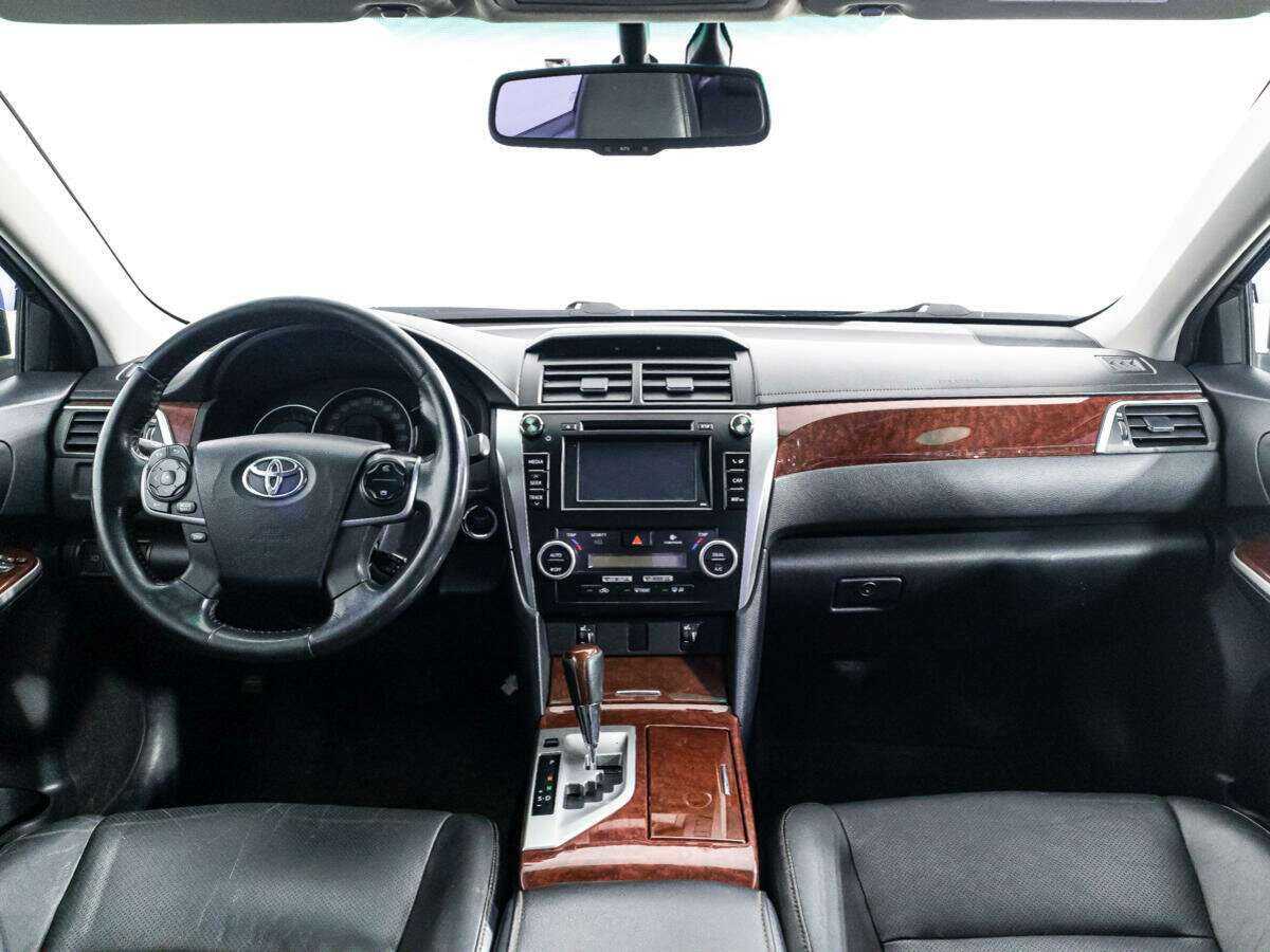 Продажа Б/У Тойота Камри. Фото: #12