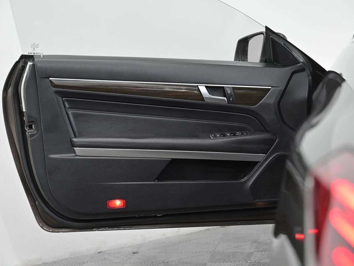 Продажа Б/У Мерседес-Бенц Е-Класс. Фото: #4