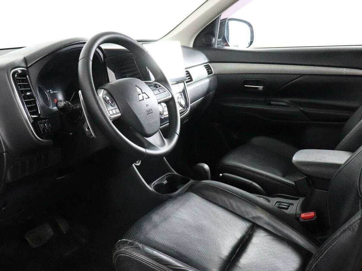 Продажа Б/У Митсубиши Оутлэндер. Фото: #6