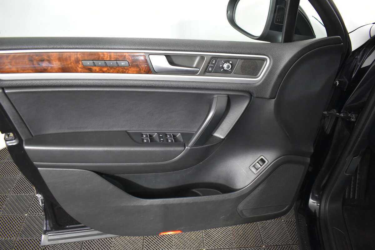 Продажа Б/У Фольксваген Туарег. Фото: #13