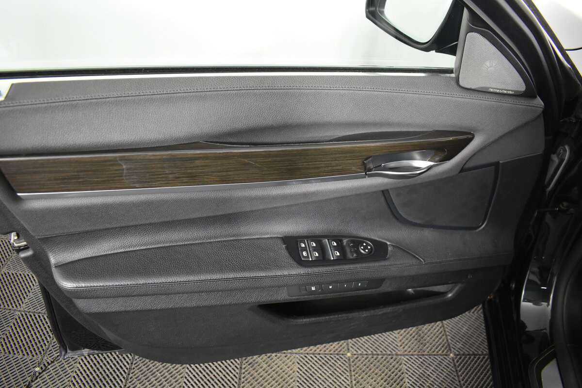 Продажа Б/У БМВ 7 серии. Фото: #12