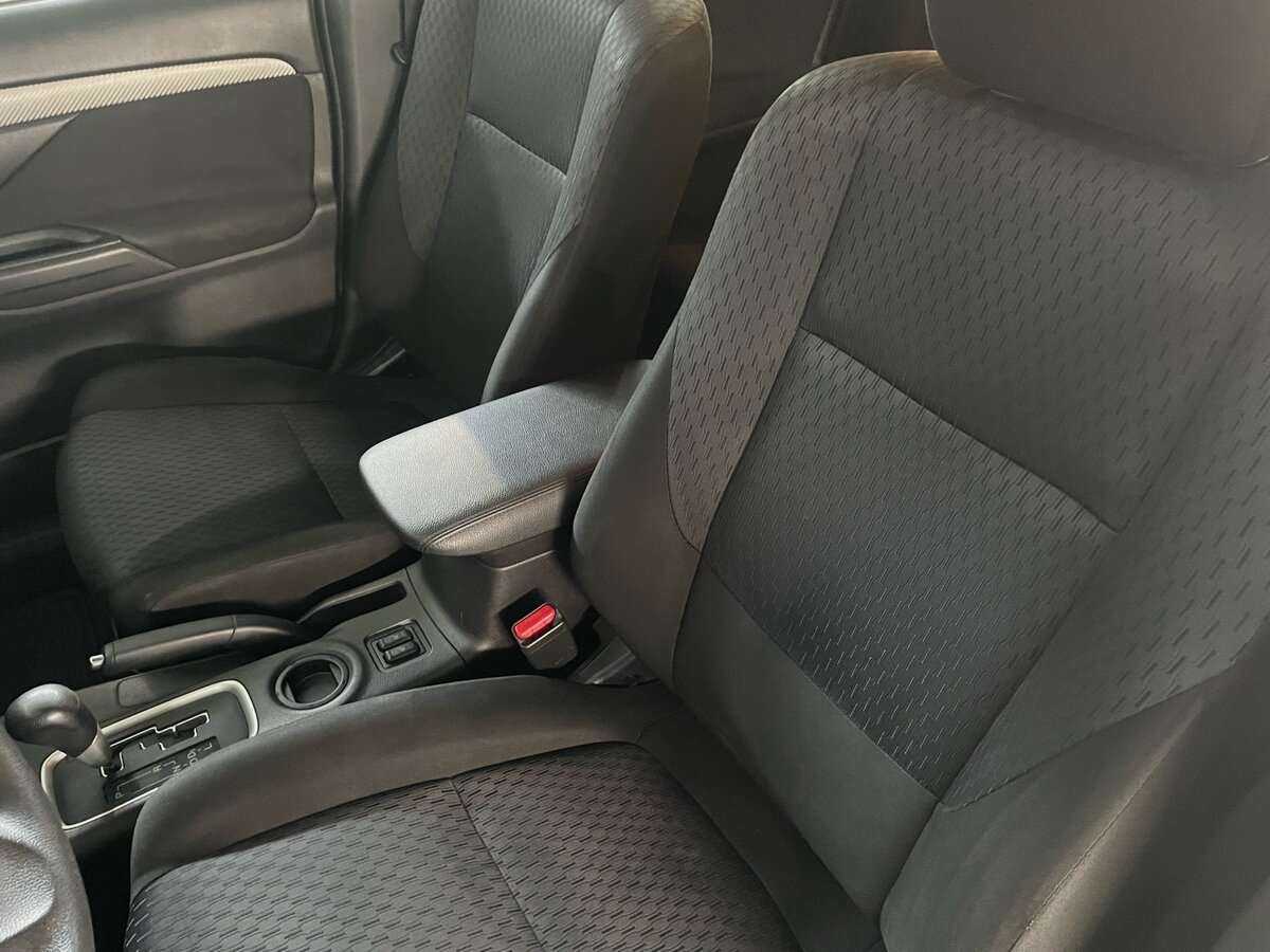 Продажа Б/У Митсубиши Оутлэндер. Фото: #12