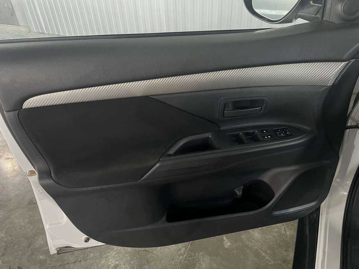 Продажа Б/У Митсубиши Оутлэндер. Фото: #16