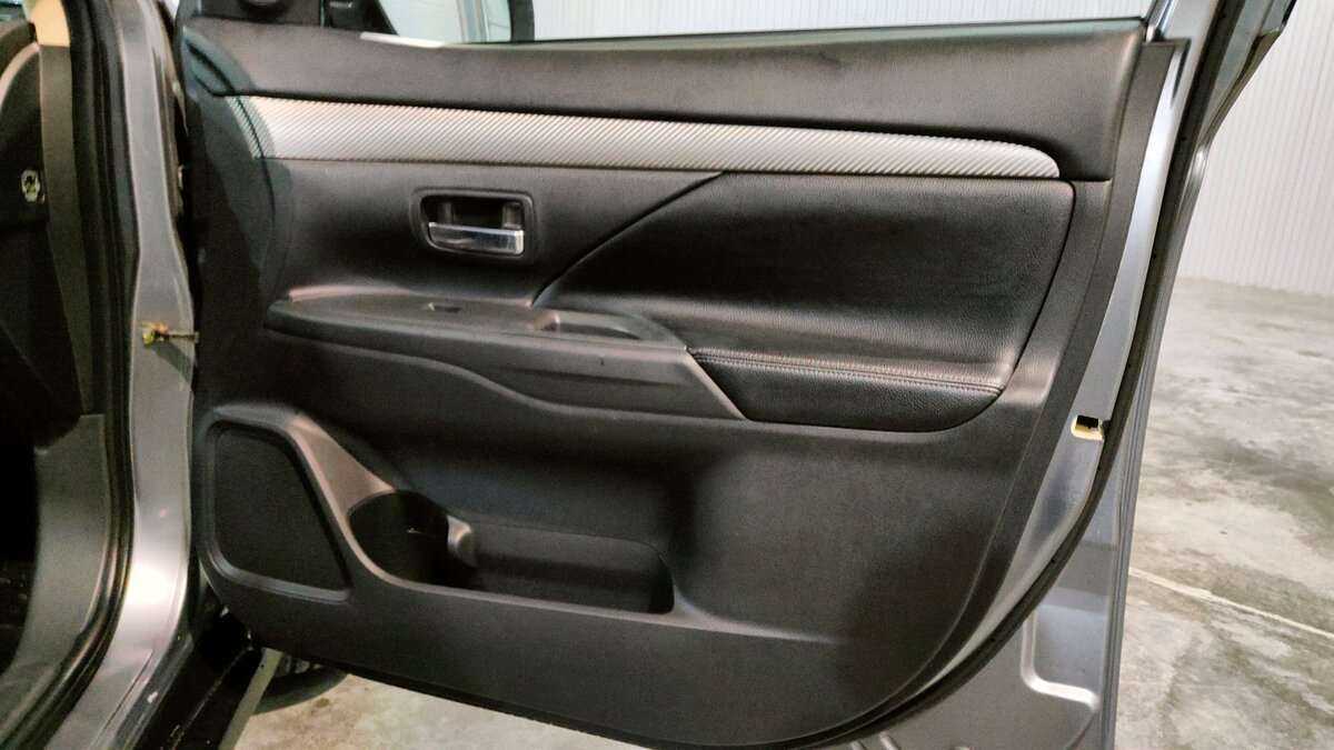 Продажа Б/У Митсубиши Оутлэндер. Фото: #16