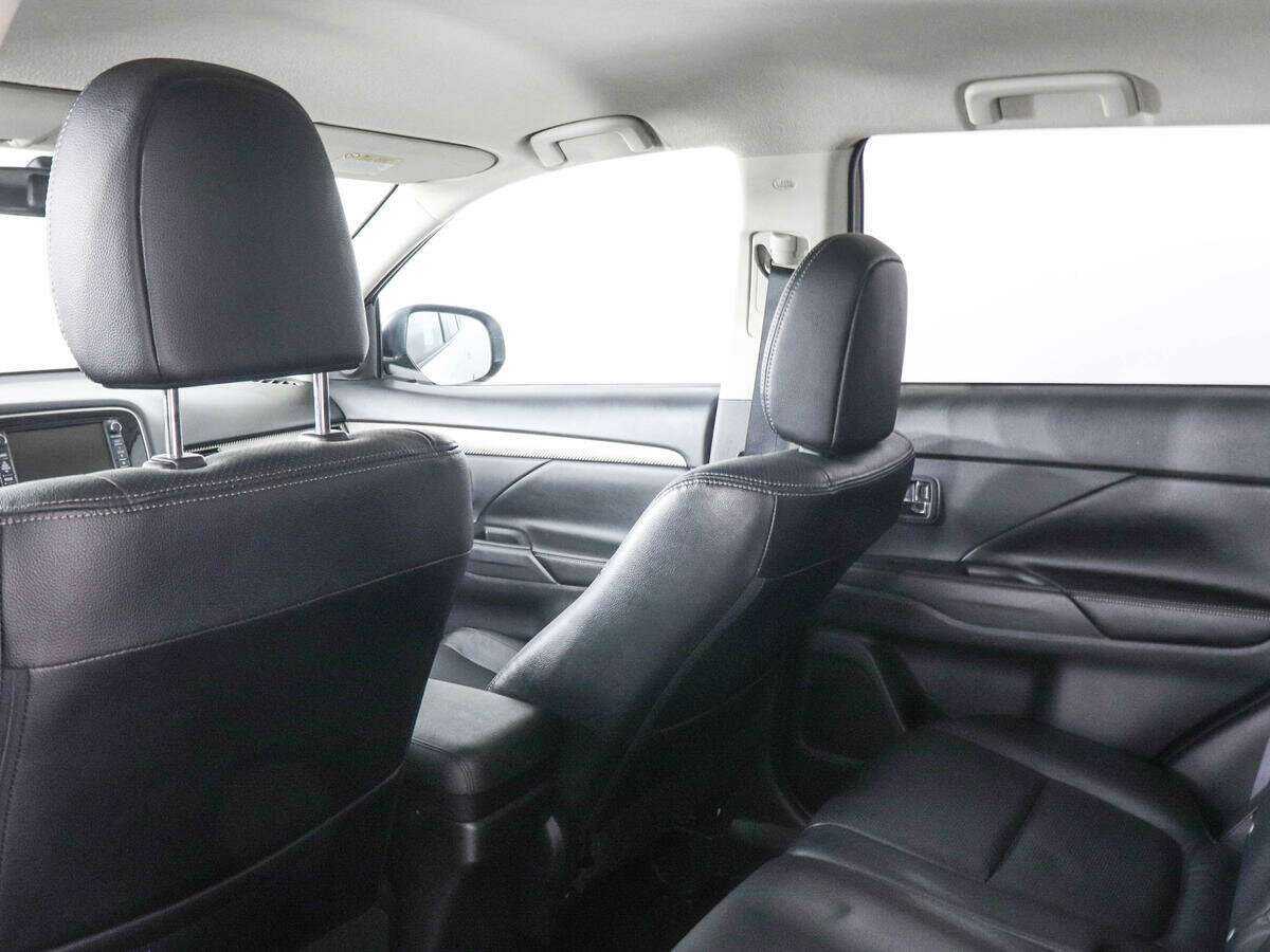 Продажа Б/У Митсубиши Оутлэндер. Фото: #11