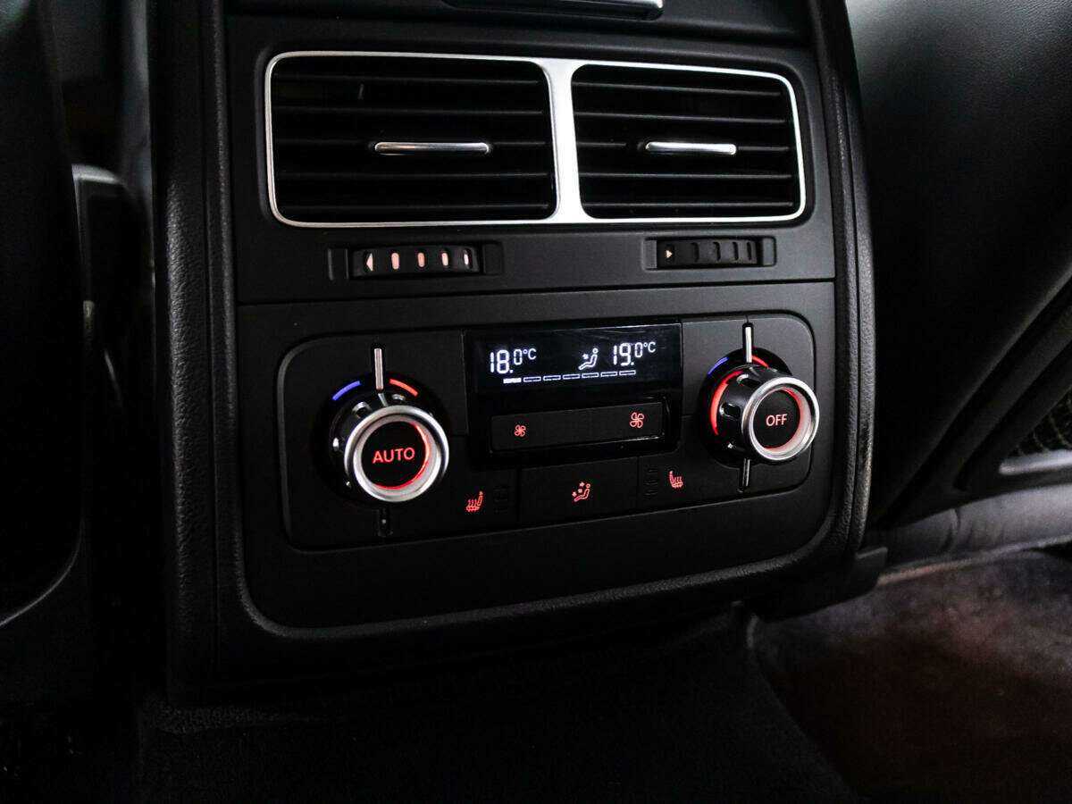 Продажа Б/У Фольксваген Туарег. Фото: #24