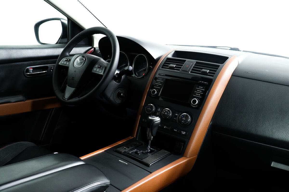 Продажа Б/У Мазда Ц-Икс-9. Фото: #8