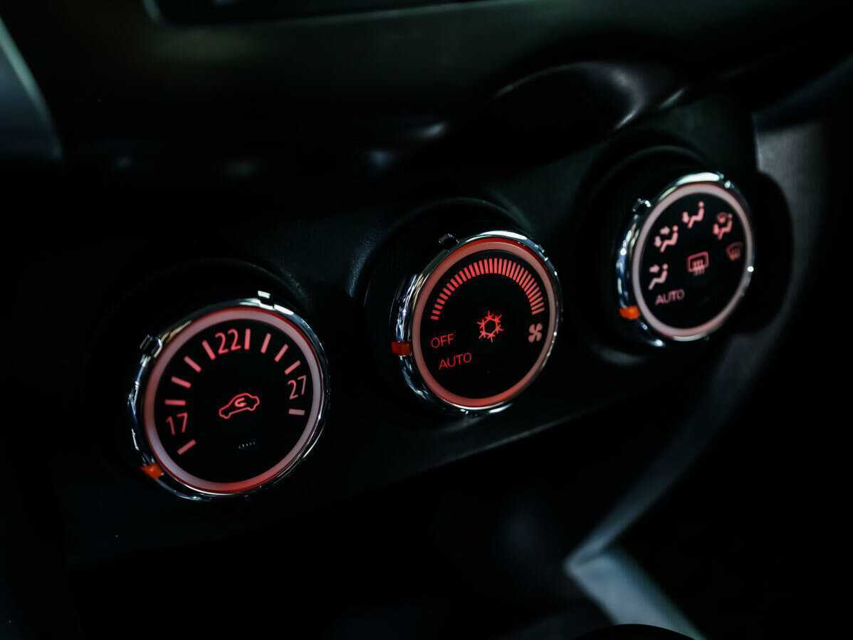 Продажа Б/У Митсубиши АС-Икс. Фото: #13