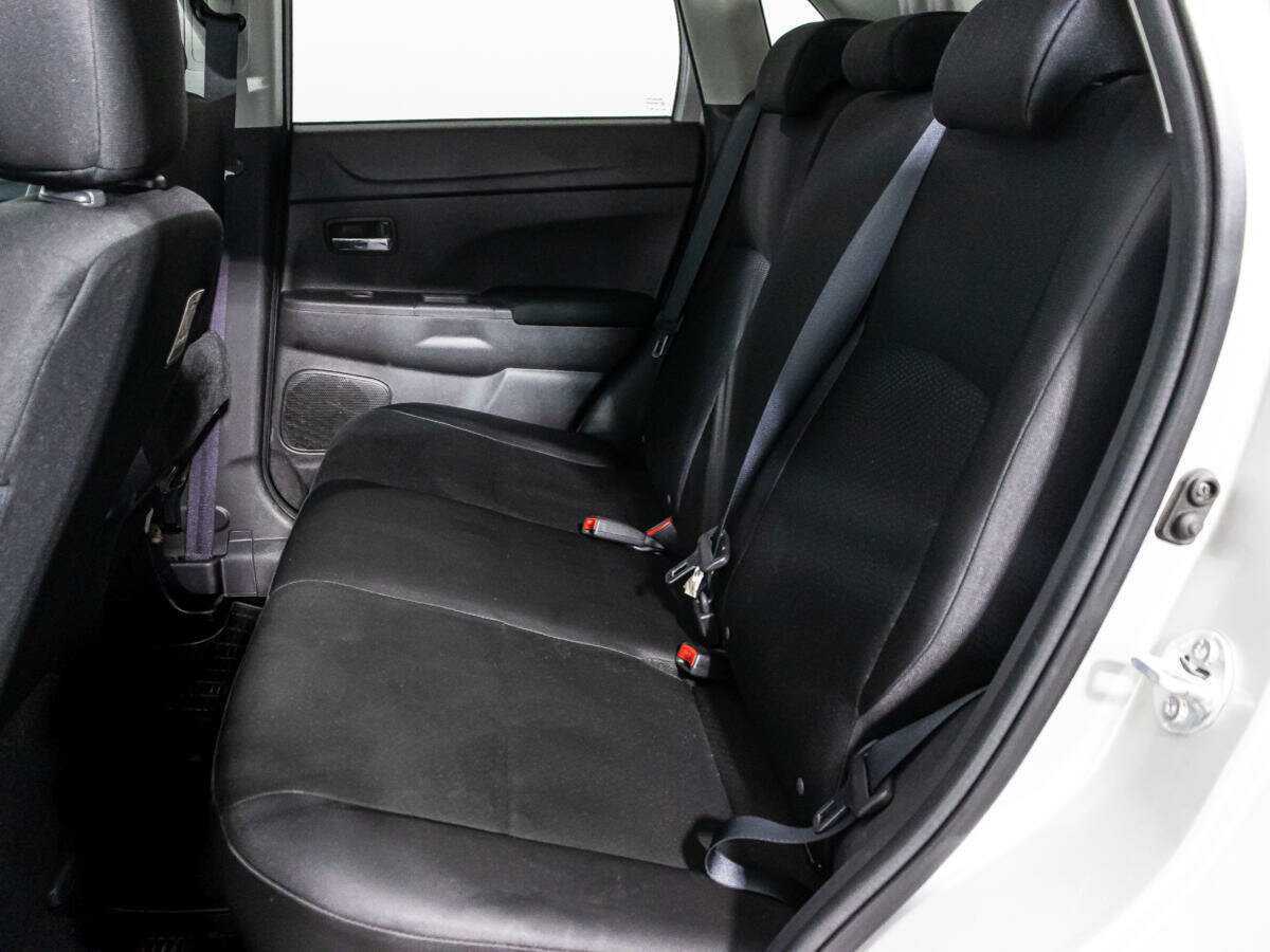 Продажа Б/У Митсубиши АС-Икс. Фото: #9