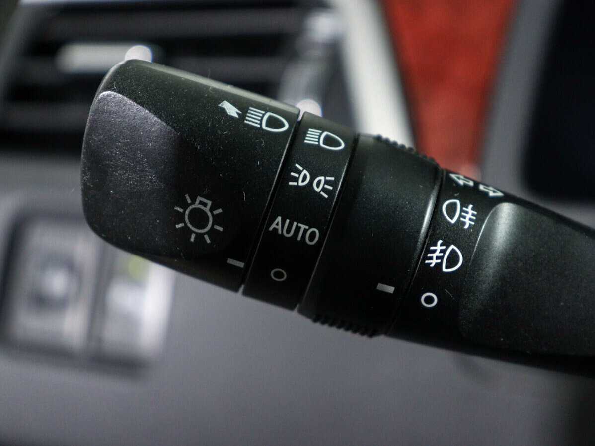 Продажа Б/У Тойота Камри. Фото: #15