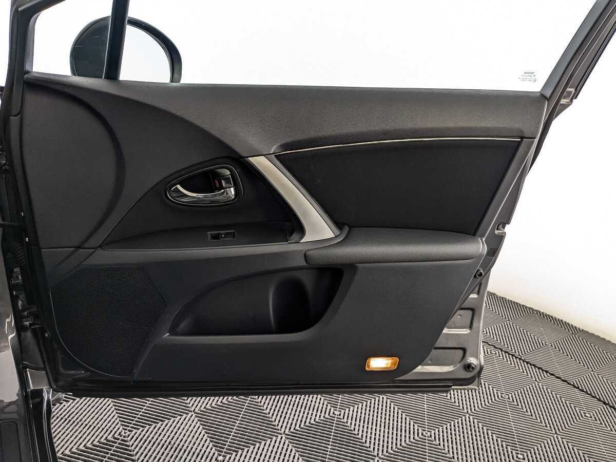 Продажа Б/У Тойота Авенсис. Фото: #19