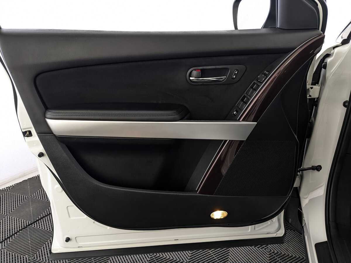 Продажа Б/У Мазда Ц-Икс-9. Фото: #14