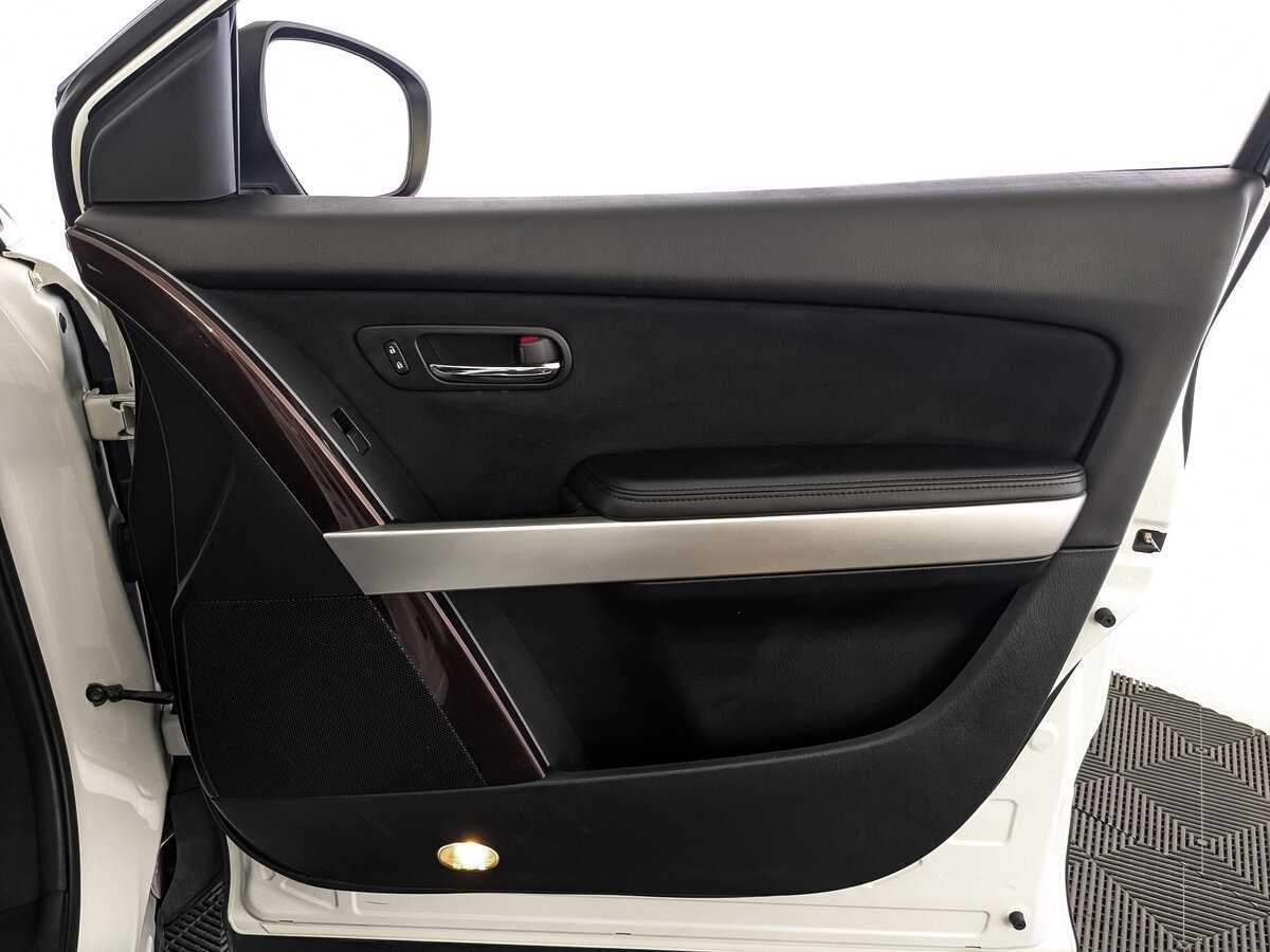 Продажа Б/У Мазда Ц-Икс-9. Фото: #20