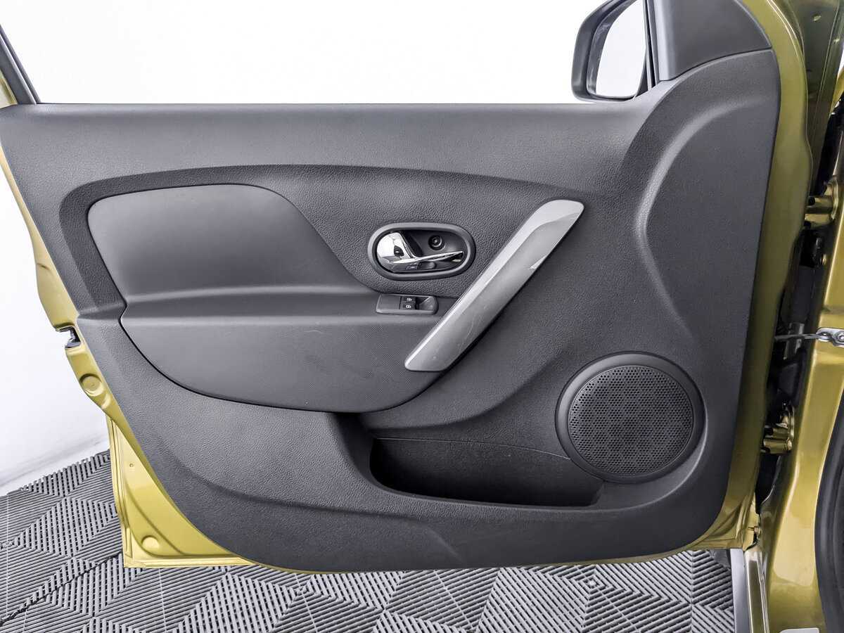 Продажа Б/У Рено Сандеро. Фото: #14