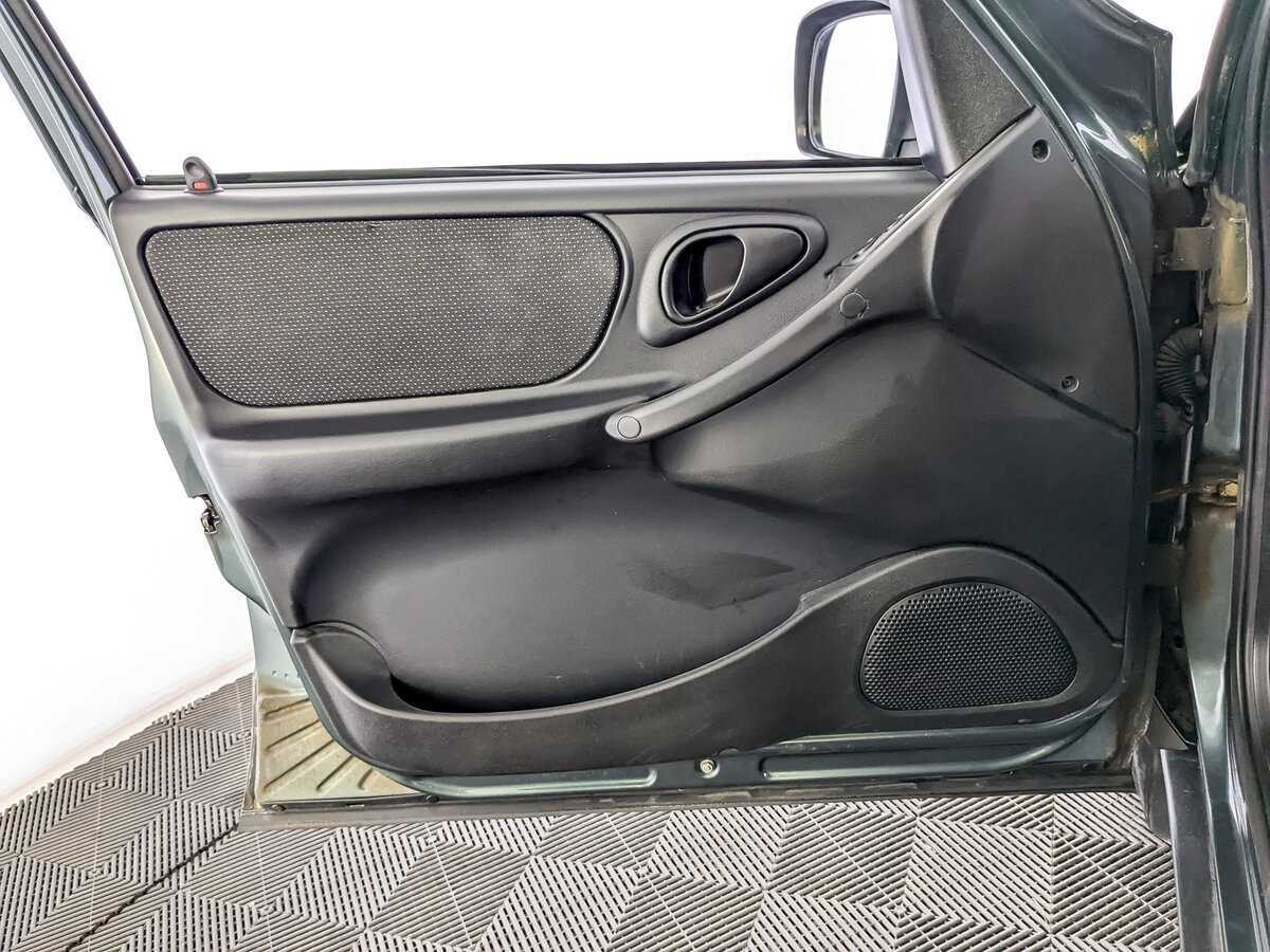 Продажа Б/У Шевроле Нива. Фото: #14