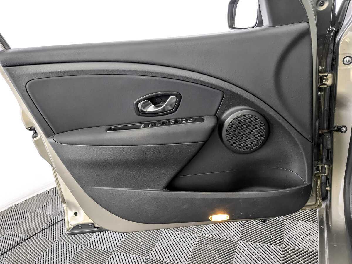 Продажа Б/У Рено Флюенс. Фото: #14