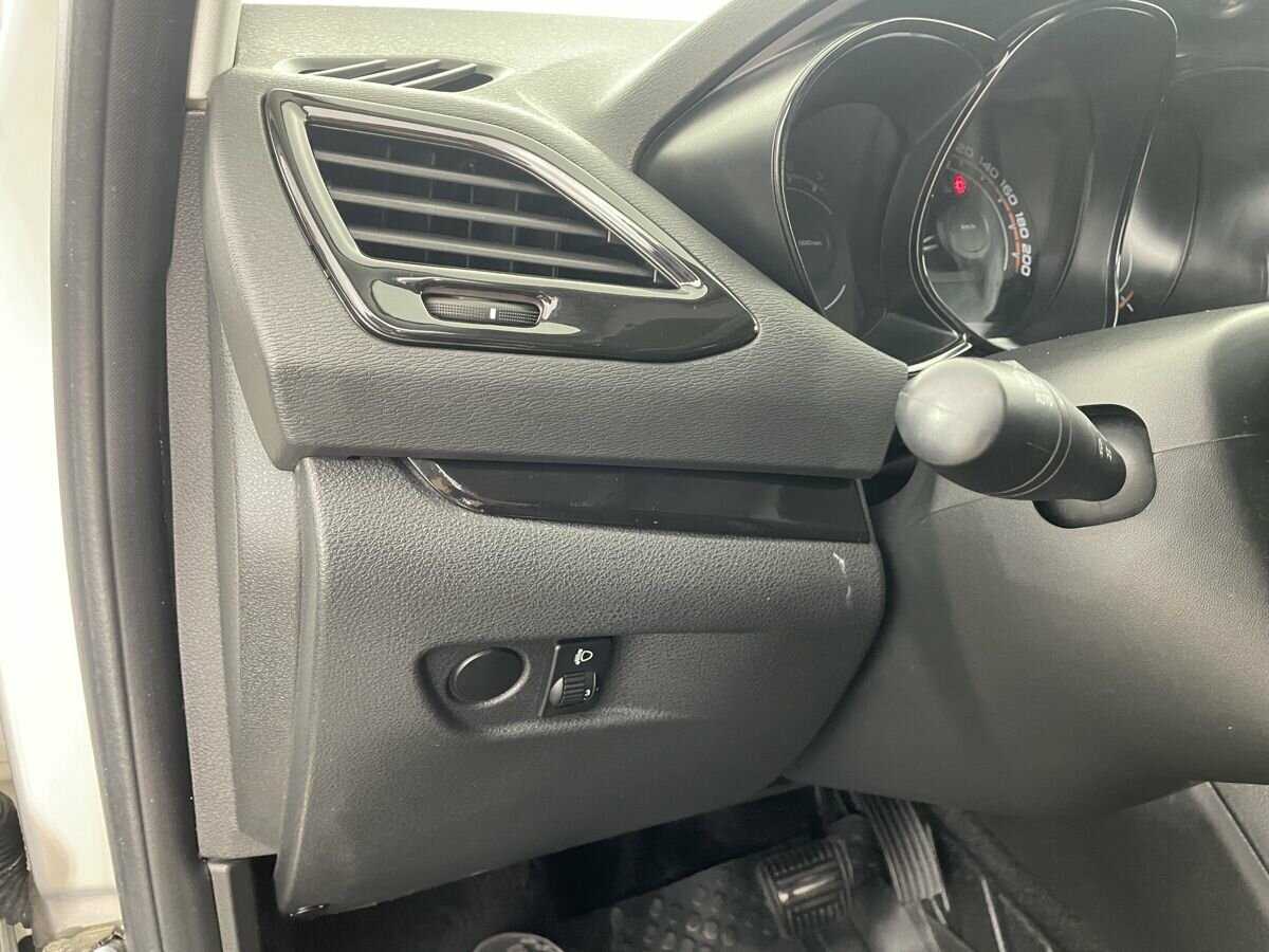 Продажа Б/У Лада (ВАЗ) Веста. Фото: #8