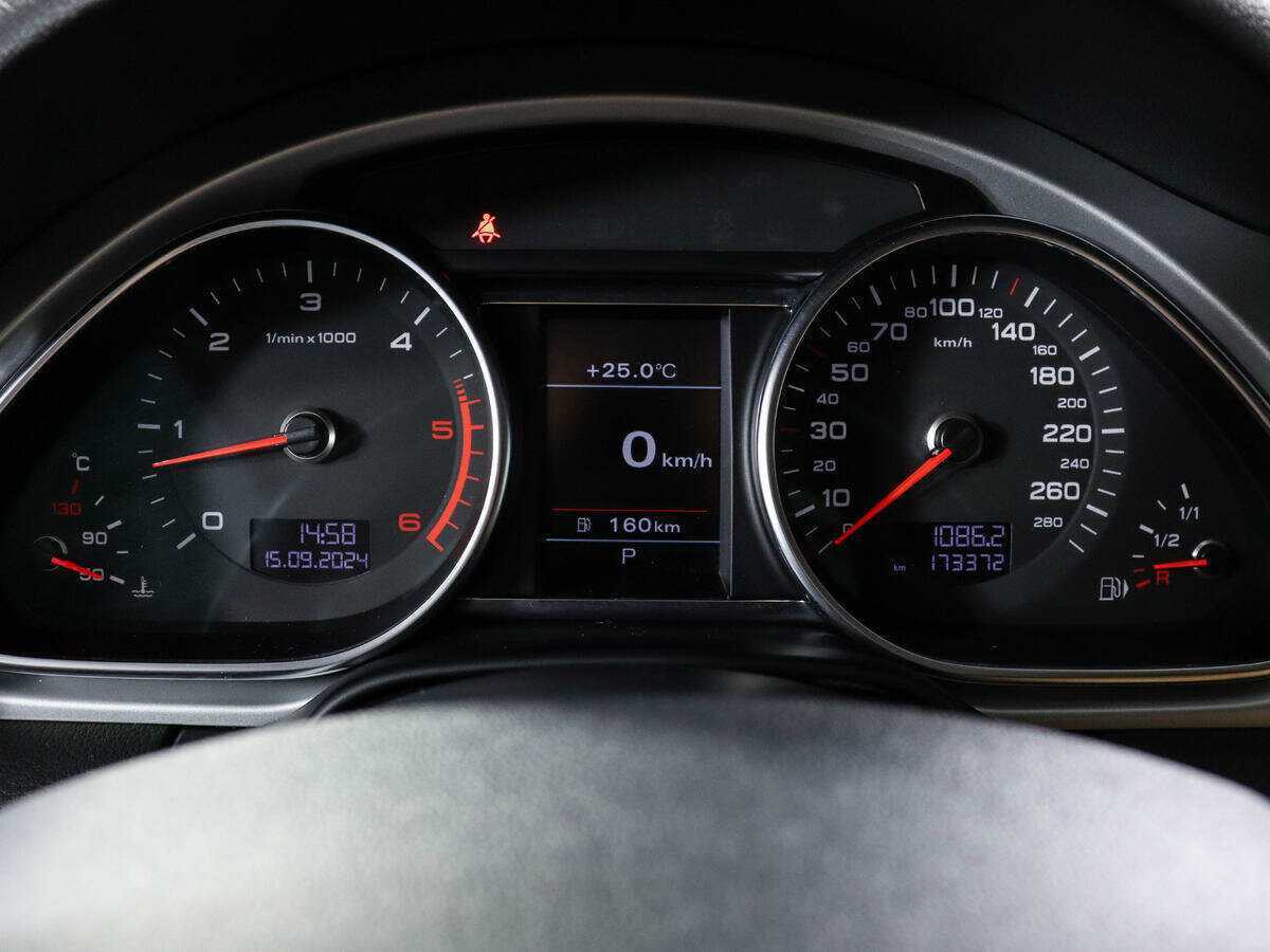 Продажа Б/У Ауди К7. Фото: #10