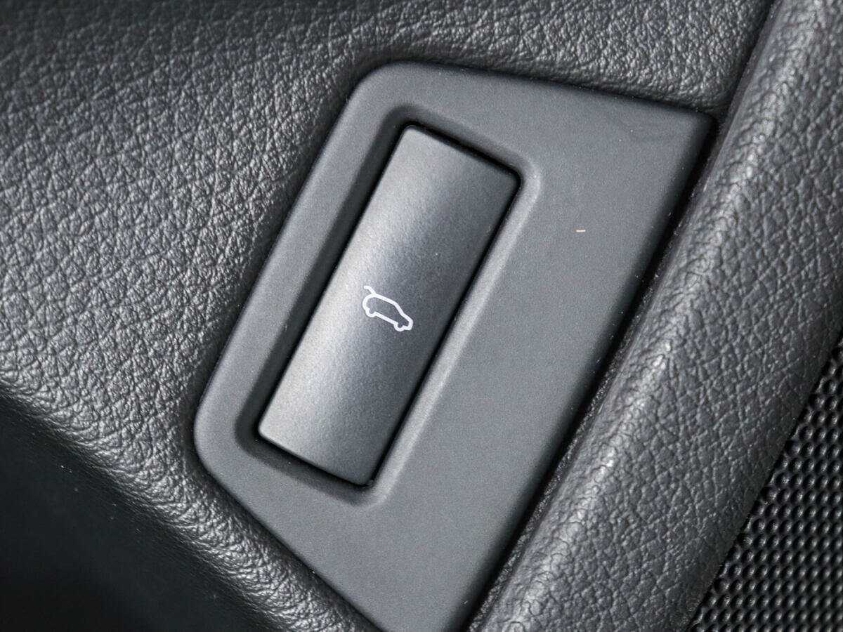 Продажа Б/У Ауди К7. Фото: #15