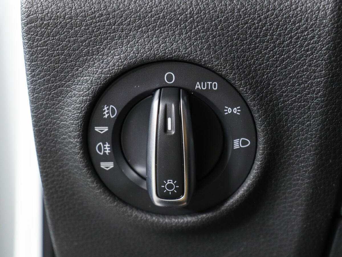 Продажа Б/У Ауди К7. Фото: #17