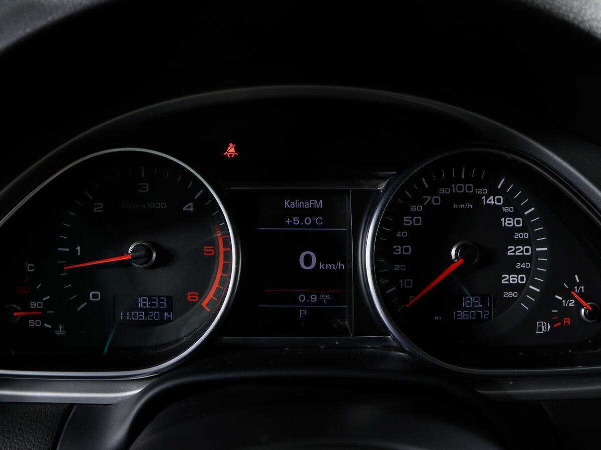 Продажа Б/У Ауди К7. Фото: #10