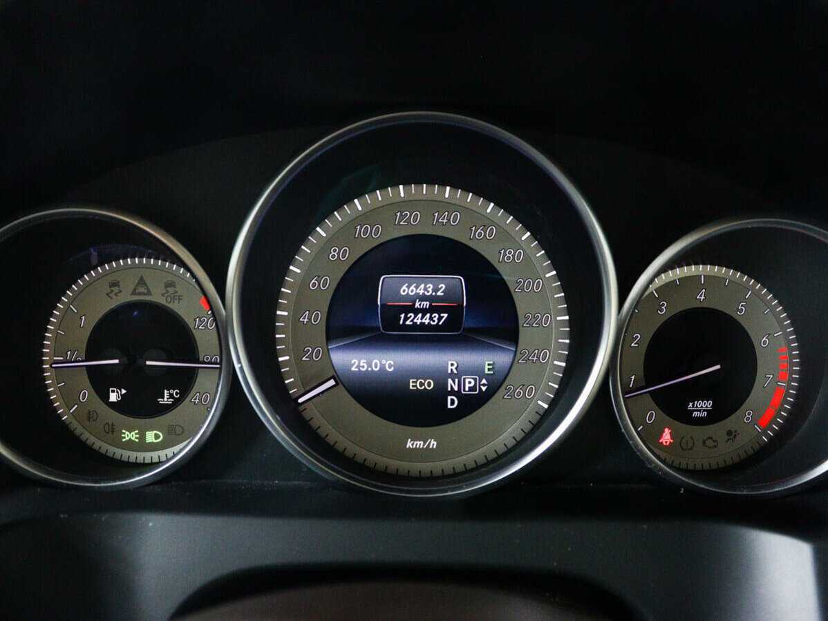 Продажа Б/У Мерседес-Бенц Е-Класс. Фото: #8