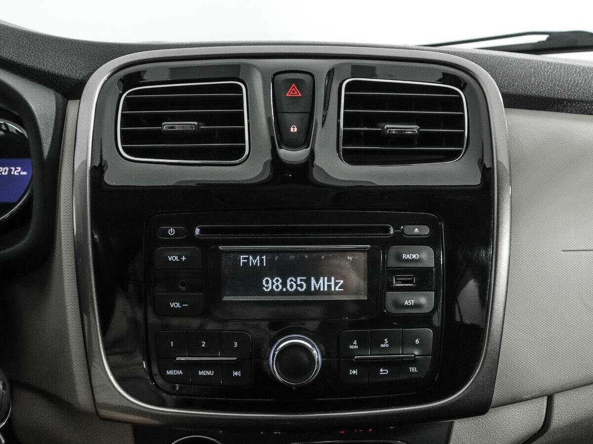 Продажа Б/У Рено Логан. Фото: #12