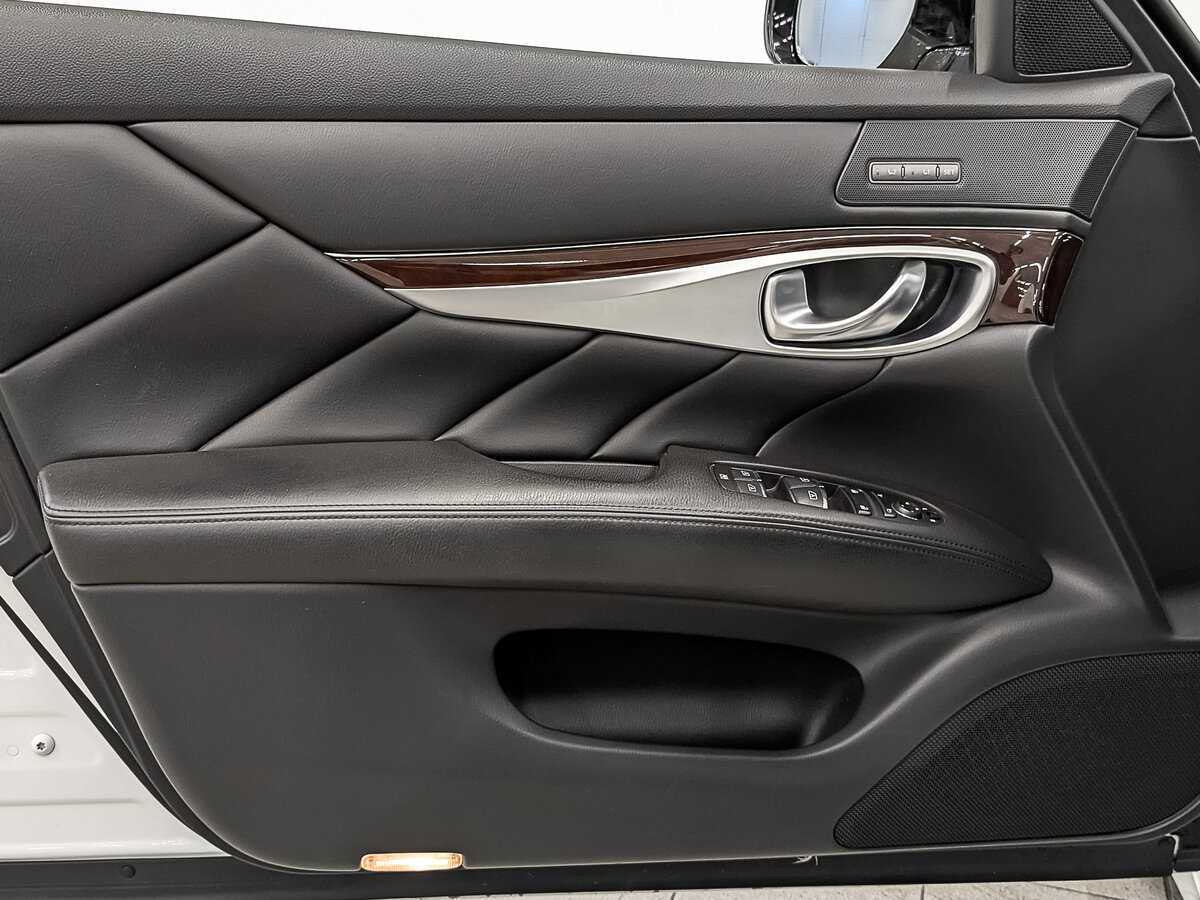 Продажа Б/У Инфинити К70. Фото: #18